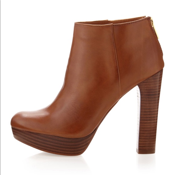 Michael Kors genuine leather bootees - Picture 1 of 5